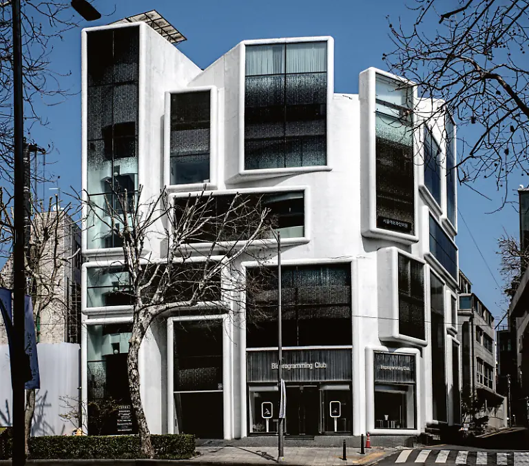S. 114, Chungha Building